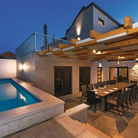 9 Bedroom Lovely Home In 카프리예 외부 사진
